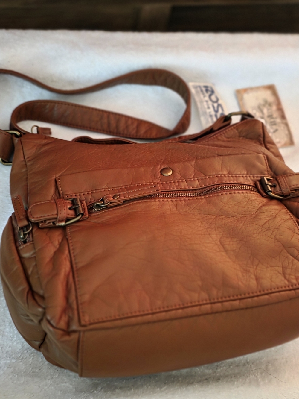 Women’s Leather Crossbody Bag in Cognac Brown